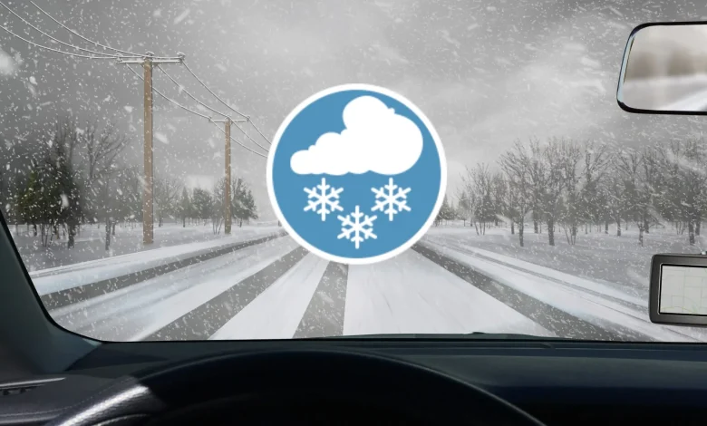 Jusqu'à 15 cm de neige : des conditions difficiles sur plusieurs routes