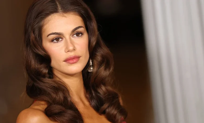 Kaia Gerber has a Jessica Rabbit moment in plunging red sequin dress