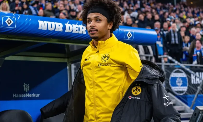 Karim Adeyemi holds talks with Manchester United