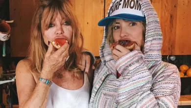 Kate Hudson Celebrates Mom Goldie Hawn's 80th Birthday with Candid Family Photos: 'We Love You'