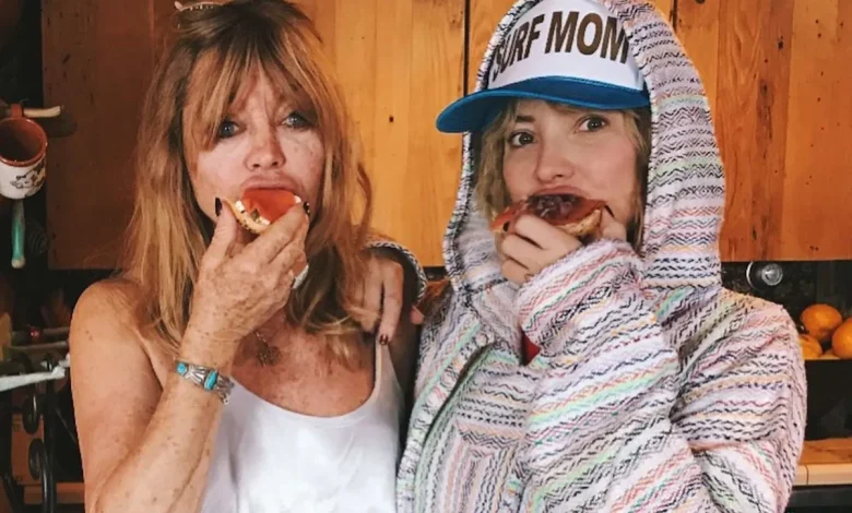 Kate Hudson Celebrates Mom Goldie Hawn's 80th Birthday with Candid Family Photos: 'We Love You'