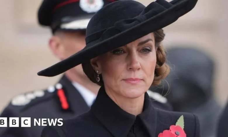 Kate and Queen lay Armistice Day wreaths as nation pays tribute