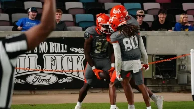 Kats hit the road for the final time