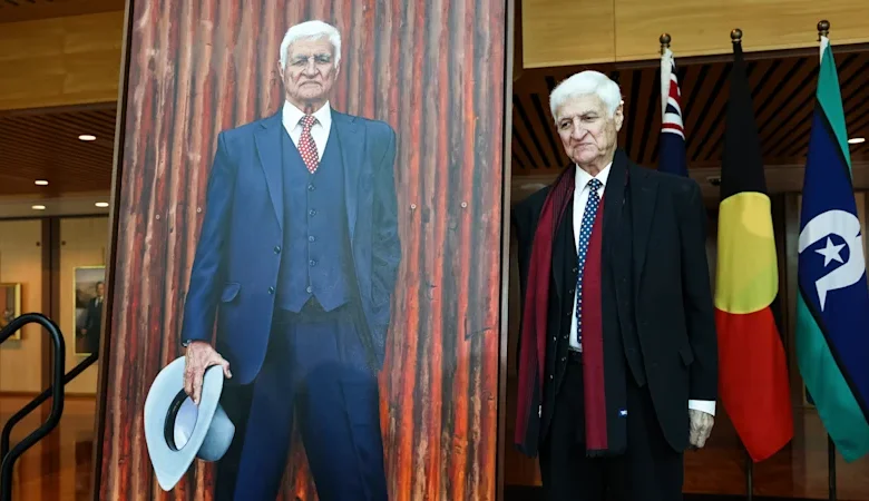 Katt and the hat: Portrait celebrates Katter’s 50 years – from Joh to Albo
