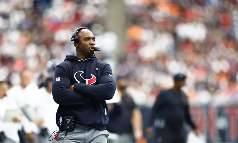 "Keep pressing forward": Davis Mills and Head Coach DeMeco Ryans reflect on Week 9 performance and what's ahead