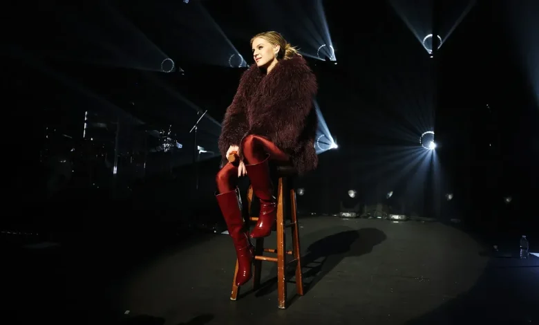 Kelsea Ballerini’s “I Sit in Parks” Is the Latest Lightning Rod for Conservative Anti-feminists