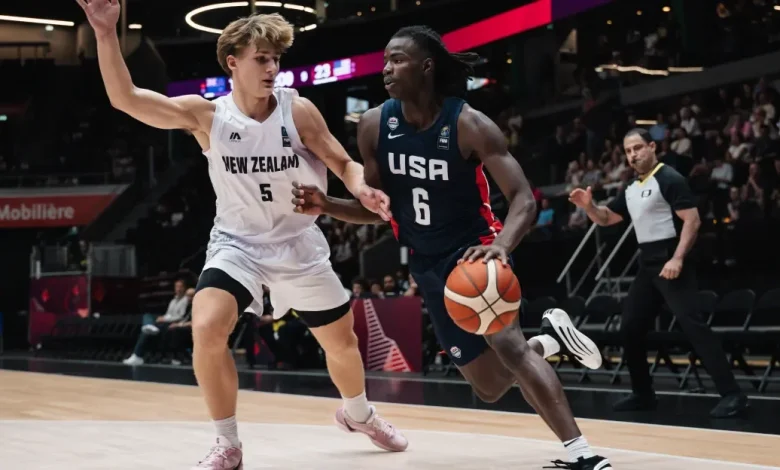 Kentucky Basketball is making a move for Caleb Holt but may be fading for Deron Rippey