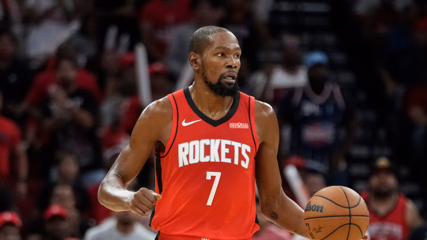 Kevin Durant relishing his role as the grizzled veteran of the Rockets’ young team