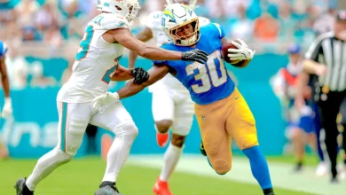 Kimani Vidal - Fantasy Football Fallers, Bust Candidates for Week 12 (2025)? - NFL News