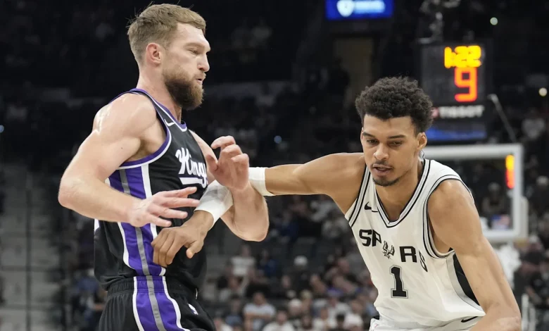Kings vs. Spurs Injury Report Lists Victor Wembanyama, Domantas Sabonis