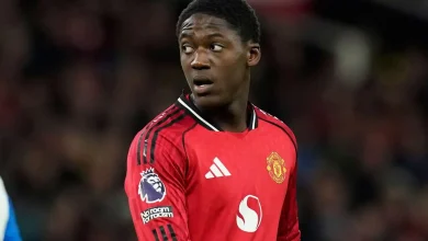 Kobbie Mainoo doesn't travel with Man Utd squad for Spurs but legend's son does