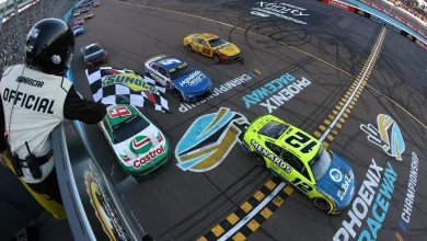 Kyle Larson steals NASCAR Cup title in overtime; Blaney wins wild Phoenix finale