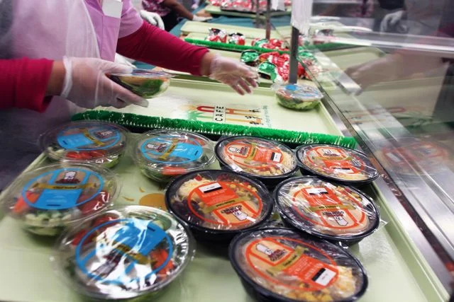 LAUSD will offer dinners to students as government shutdown delays SNAP benefits