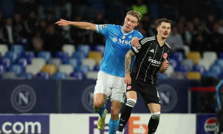 LIVE Alle 18.45 Napoli-Eintracht, le ufficiali: Elmas dal 1'. A sinistra c'è Gutierrez