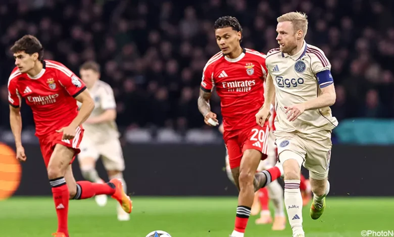 LIVE: Belgisch toptalent Rayane Bounida moet Ajax in kelderkraker tegen Benfica aan eerste punten helpen