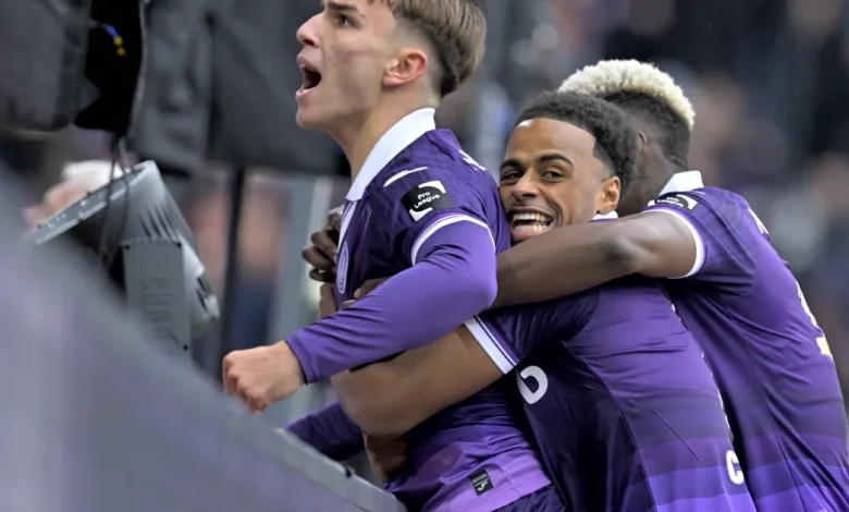 LIVE: Vuurwerk in het Lotto Park? Dit zijn de vermoedelijke opstellingen van Anderlecht en Club Brugge