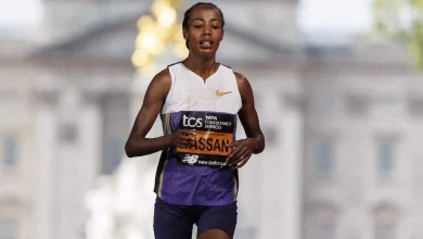 LIVE marathon New York: Sifan Hassan weer terug in kopgroep, Abdi Nageeye loopt voorin mee bij de mannen