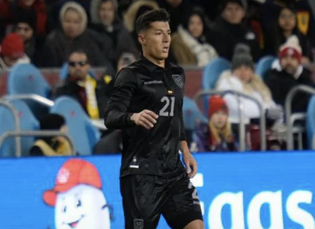 La Tri jugo de igual a igual en Toronto CONTRA UN CANADÁ QUE SE QUEDÓ CON DIEZ DESDE LOS 6 MINUTOS