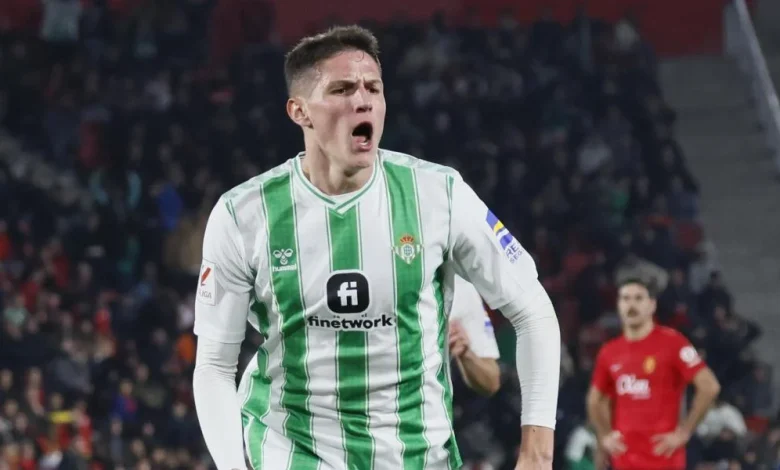 La tarde va de golazos en el Pizjuán: ¡tremendo trallazo de Altimira para el segundo!