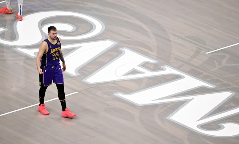 Lakers Announce Full Starting Lineup Ahead of NBA Cup Game vs Mavericks