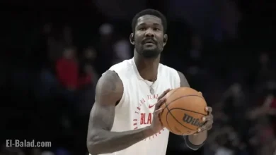 Lakers’ Deandre Ayton Misses Second Half Against Grizzlies in NBA Cup