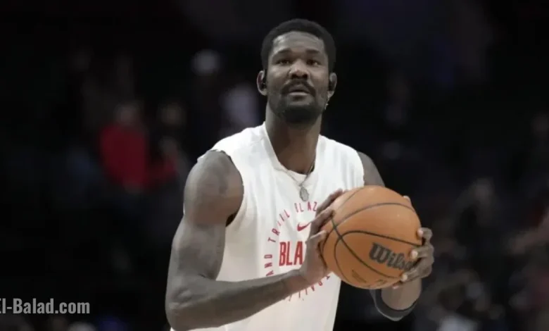 Lakers’ Deandre Ayton Misses Second Half Against Grizzlies in NBA Cup