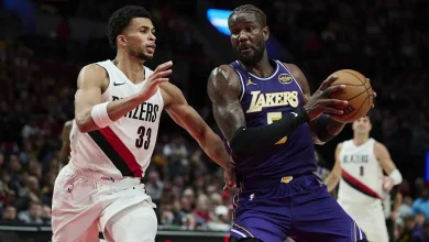 Lakers’ Deandre Ayton praises JJ Redick’s intensity amid injury struggles