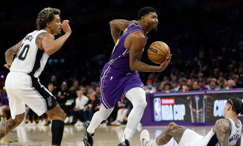 Lakers hold on, beat Spurs despite Marcus Smart blunder, Jake LaRavia foul