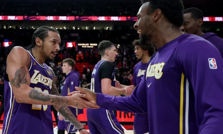 Lakers overcome the absence of Doncic and Reaves for a 123-115 win over the Blazers