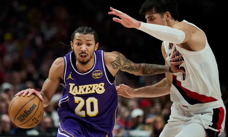 Lakers player grades: L.A. earns gritty win despite being short-handed