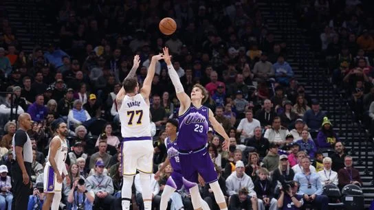 Lakers strengthen road record in Utah, push to No. 2 seed in West