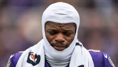 Lamar Jackson’s Mother Curses Him Out for Not Using His Legs in Loss to Eagles