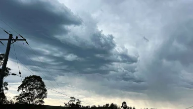 Large, damaging hailstones and winds on the way
