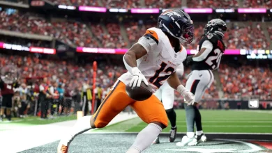 Las Vegas Raiders vs Denver Broncos picks, predictions, odds for NFL Week 10 game Thursday