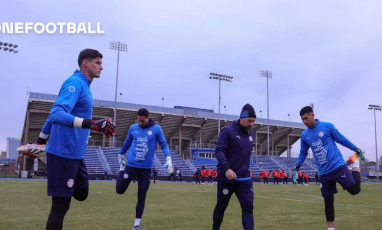 Las palabras de Alfaro sobre Gill: "Necesitamos definir quién va a ser el arquero"