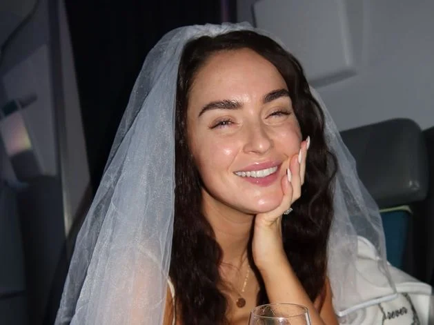 Laura Fox: RTE star jets to Las Vegas for her hen party