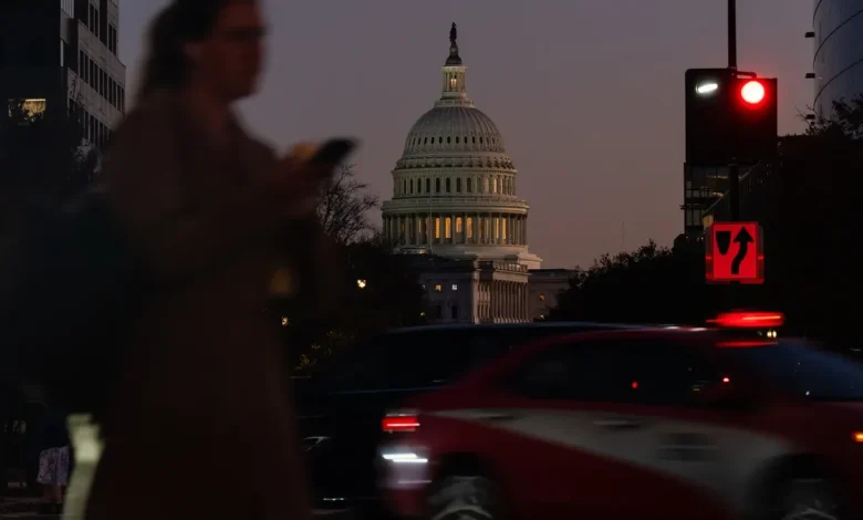 Lawmakers reach deal to end government shutdown