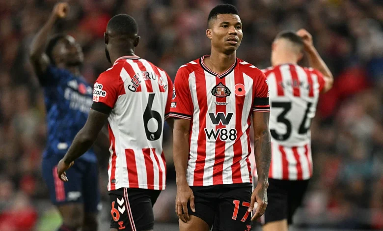 Le Bris provides injury update on Sunderland star – and says midfielder could miss AFCON