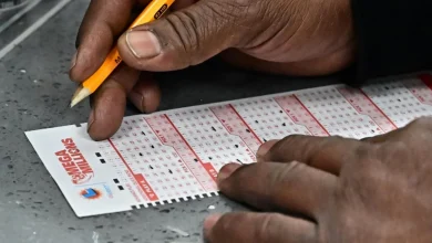 « Le plus grand gagnant de l’histoire de l’État » : un Américain remporte près d’un milliard de dollars à la loterie