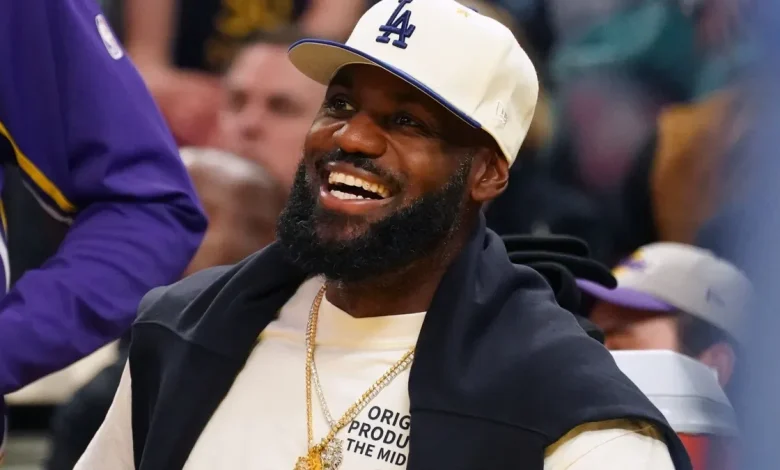 LeBron James expected to practice with Lakers Monday as season debut nears