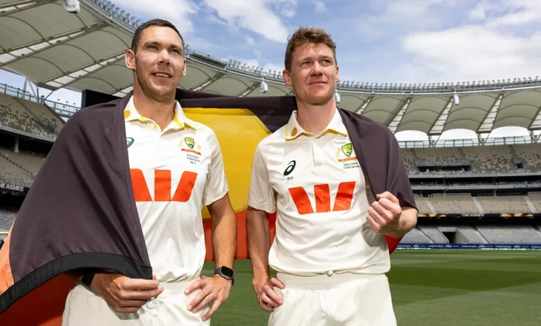 Lee: Give Doggett the new ball ahead of Boland