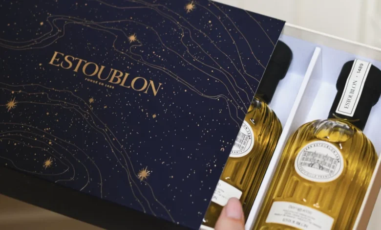 L’huile d’olive primée du domaine d’Estoublon de Carla Bruni et Nicolas Sarkozy s’habille d’un joli coffret illustré pour les fêtes de Noël