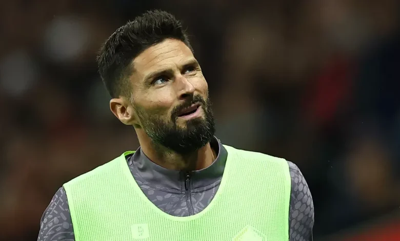 Ligue 1 : Lille avec Giroud devant, le Paris FC fait confiance à Trapp dans les buts