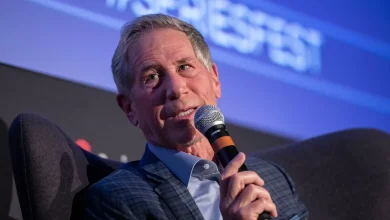 Lionsgate Shrinks Quarterly Loss After Starz Spin Off