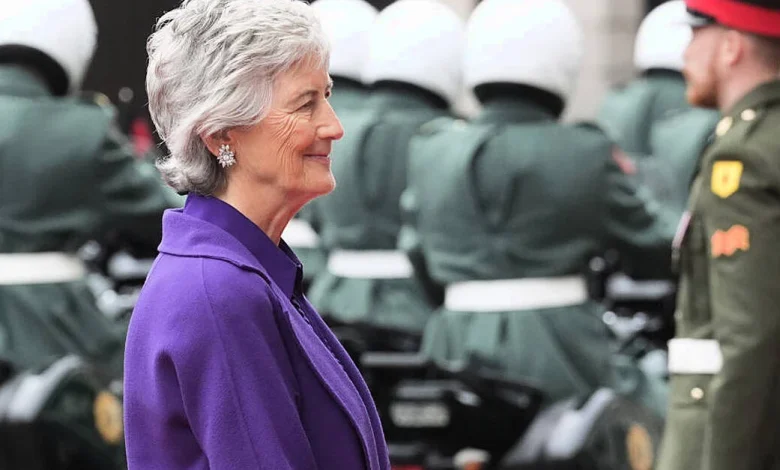 Live: Catherine Connolly and family arrive at Dublin Castle for her inauguration