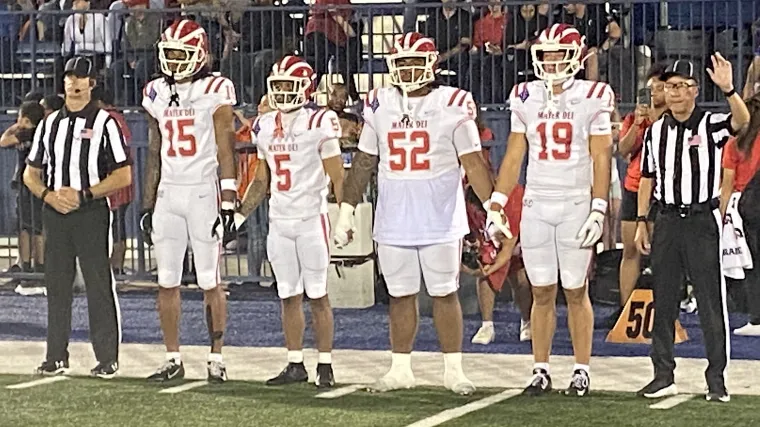 Live updates; 3rd Qtr — No. 6/SN No. 9 Mater Dei 14, No. 29 Mission Viejo 0