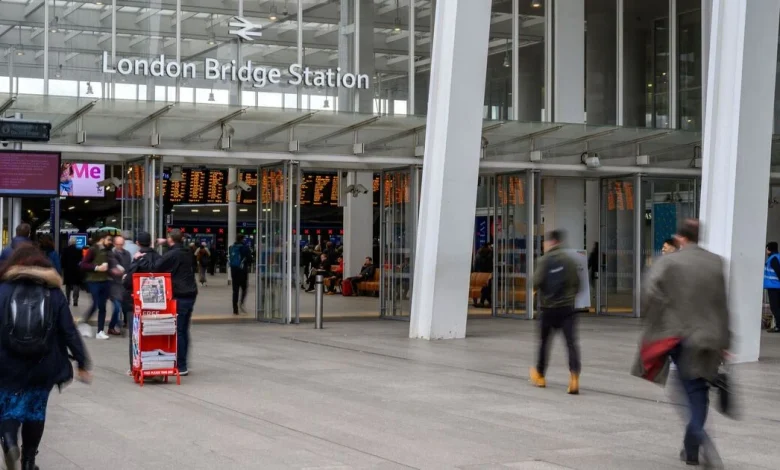 London Bridge station LIVE: Huge London Underground evacuation by police after 'incident'