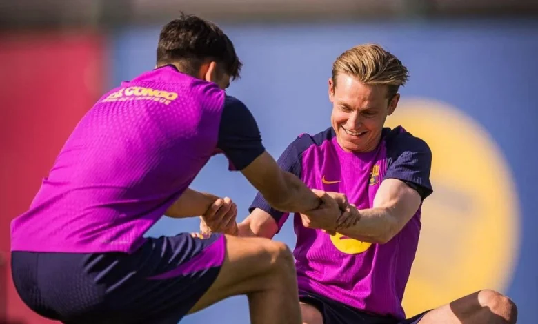 Los dos canteranos de la Masía que se reencuentran con sus excompañeros del Barça: muchas bromas y buen rollo