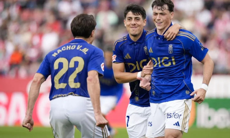 Los tremendos elogios del DT de Oviedo a Fede Viñas, quien ha sido criticado por su sequía