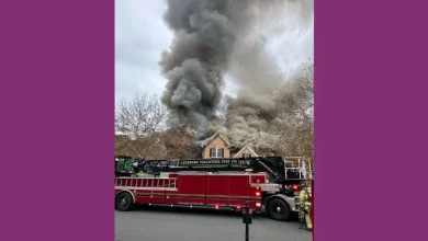 Loudoun County firefighter, 1 other hurt after house catches fire in Leesburg
